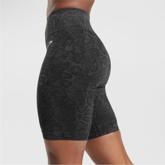 GYMSHARK Adapt Animal Seamless Cycling Shorts - Black/ Grey marl NEW - Picture 3 of 9
